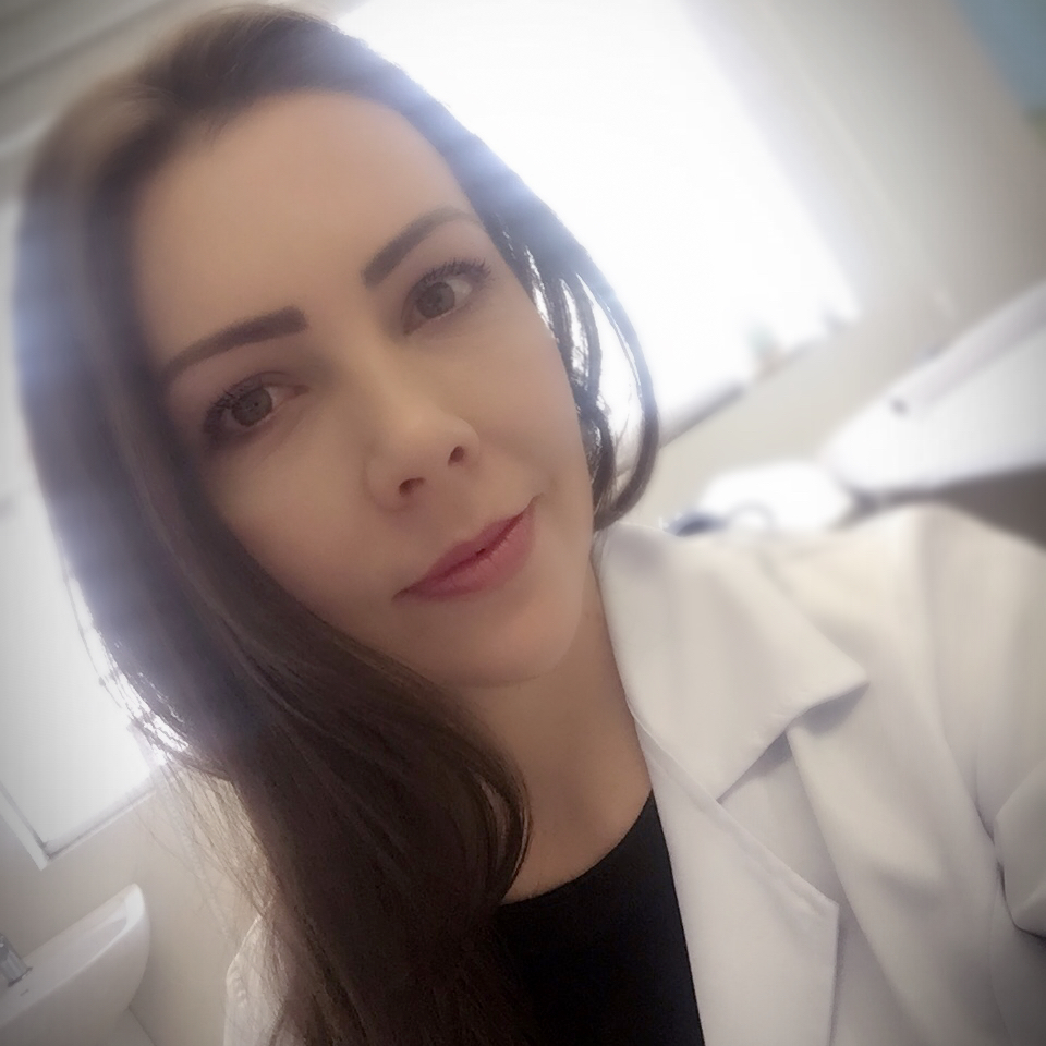 Andrea Dambroski Silva